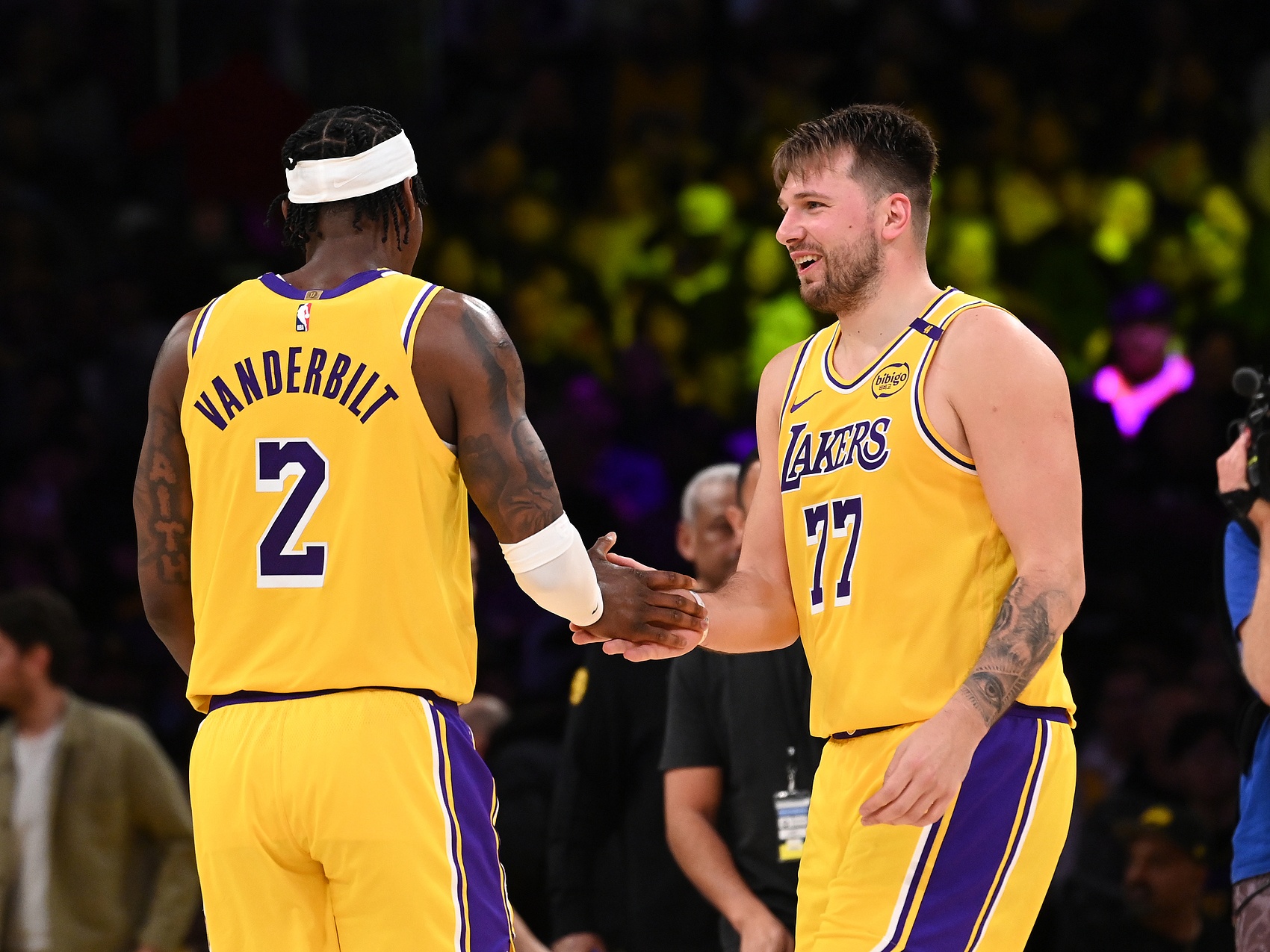 雷迪克批評球隊表現(xiàn) 東契奇攬責：這責任在我，我們本應做得更好