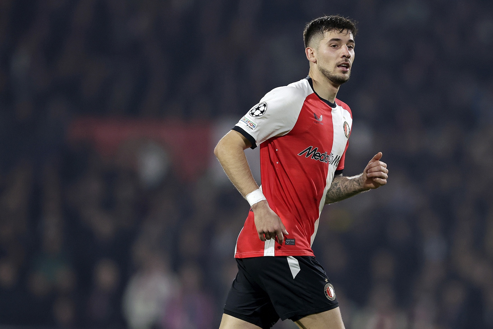 費耶諾德中場：我們只是輸了國米2球，很難逆轉但并非不可能做到