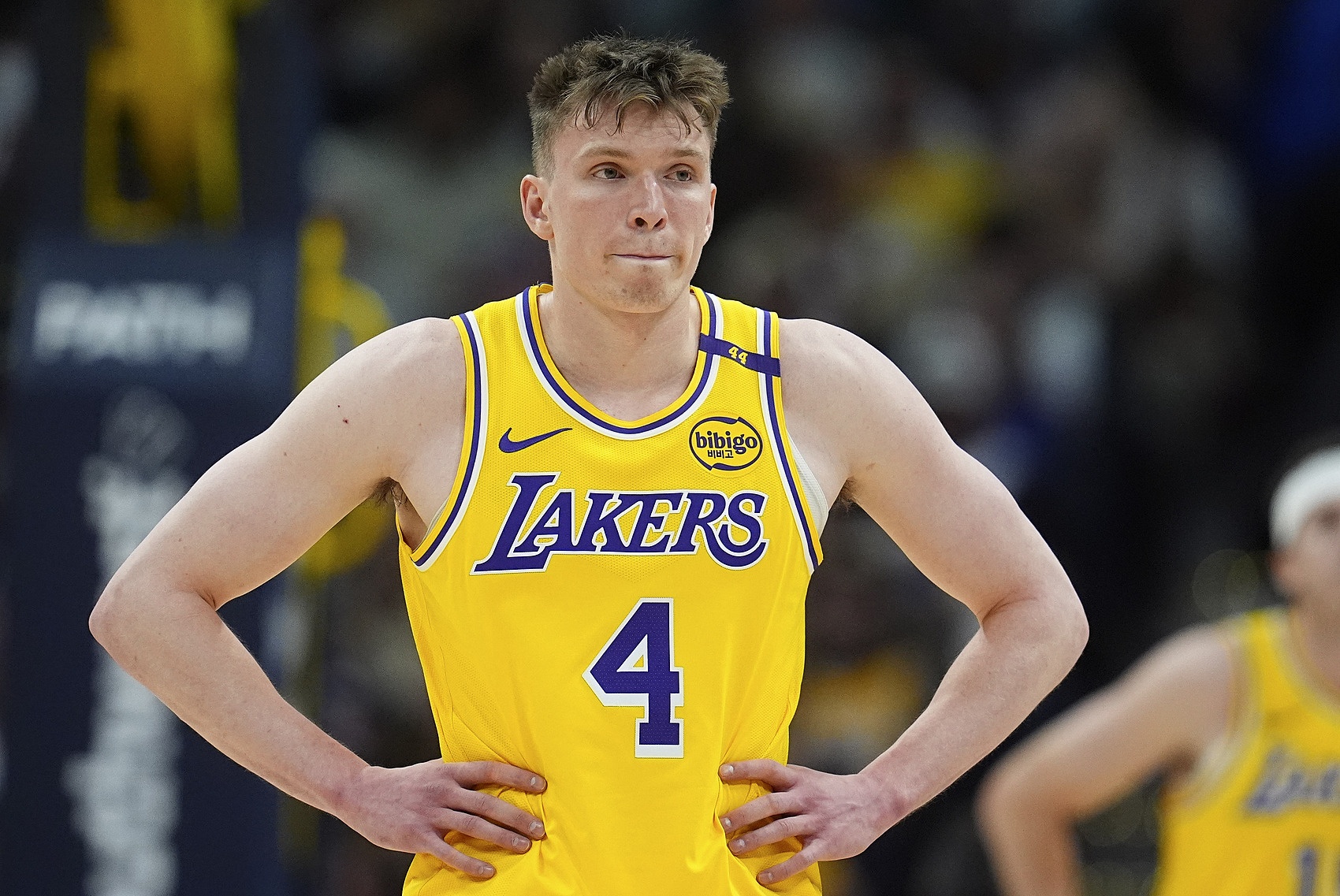 今天不太準(zhǔn)！克內(nèi)克特14中5拿到17分4板3助1斷