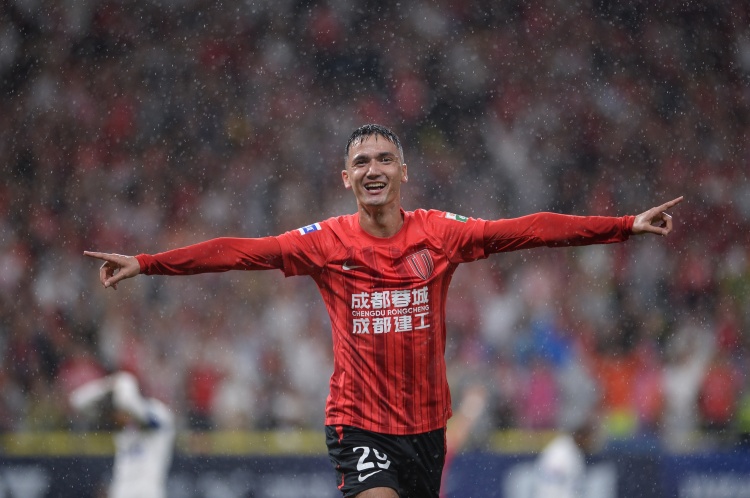 可惜傷病頻發(fā)！木塔力甫去年登上全球知名球探網(wǎng)站，模板是薩比策