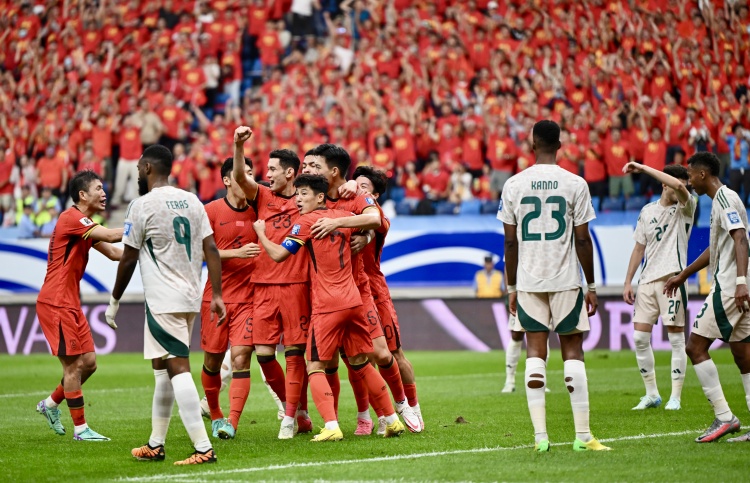 足球報(bào)：國(guó)足若打好18強(qiáng)賽進(jìn)附加賽，殺進(jìn)世界杯的機(jī)會(huì)依然不小